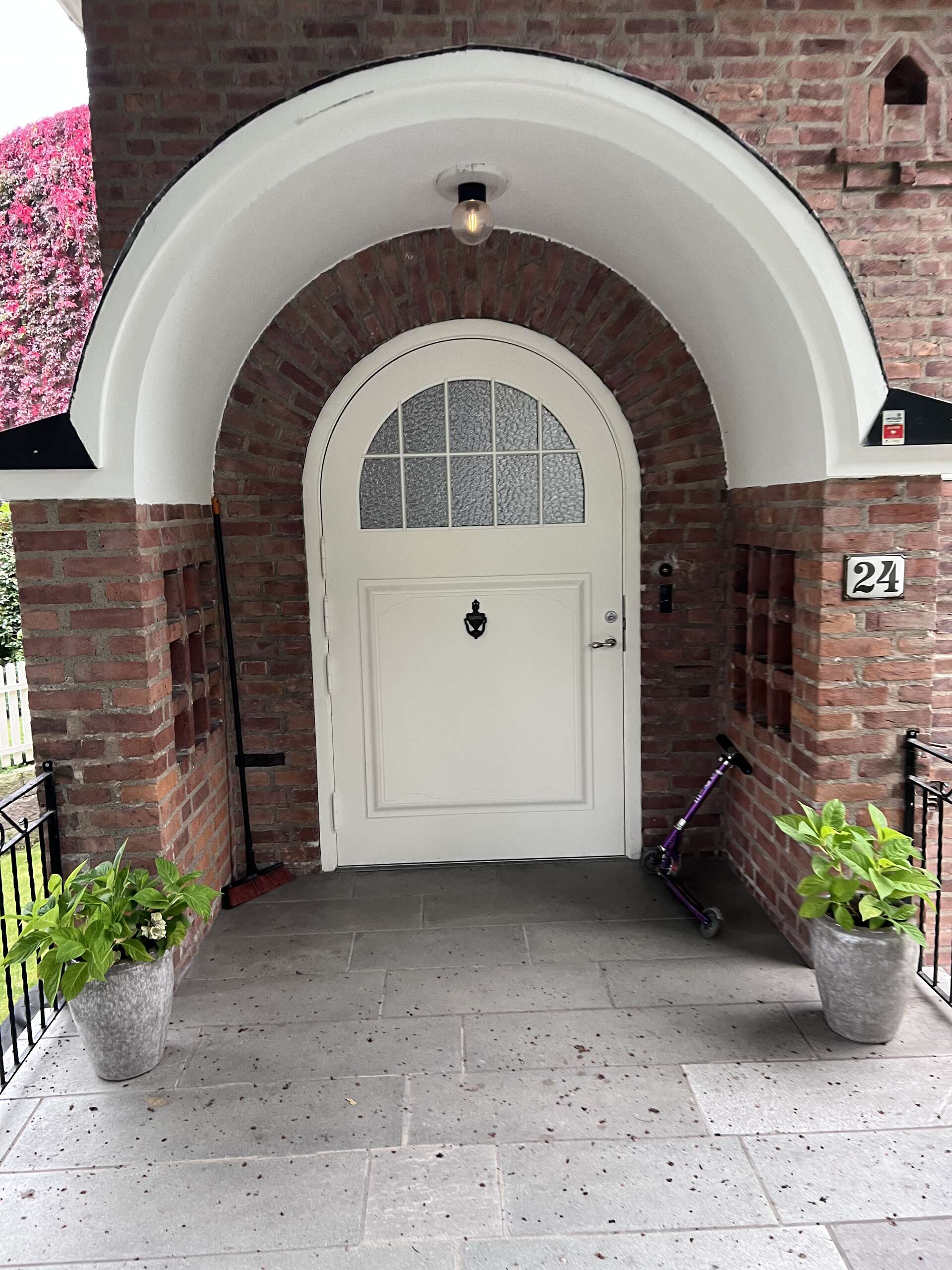 Ny ytterdør i Professor Dahls gate, Oslo